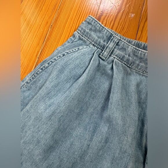 Gap Shorts  - Picture 2 of 6